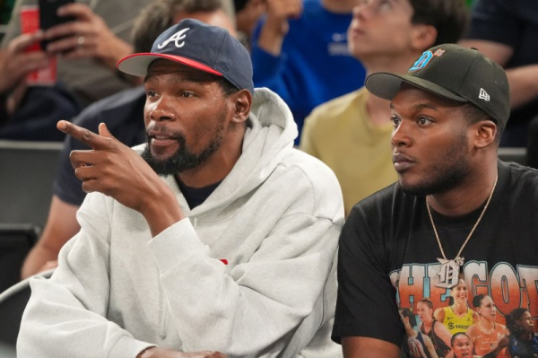 Phoenix Suns' Kevin Durant buys stake in Paris Saint-Germain soccer