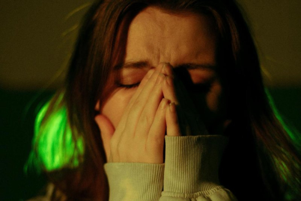 How weather changes cause migraines, and how you can ease the pain