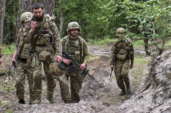 Two U.S. generals speak, but is anyone listening? Two U.S. generals speak, but is anyone listening?