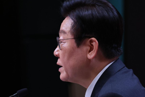 President Lee seeks peaceful unification, but what's the plan?