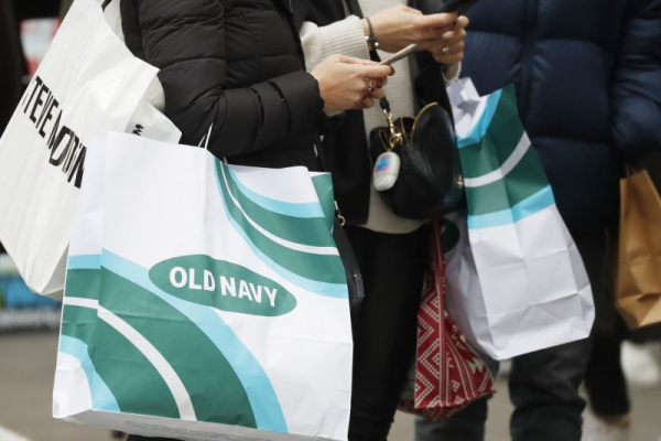 Between materialism and spirituality: The empire of appearances