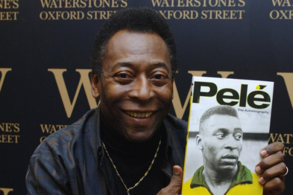 Barcelona's Raphinha out for five weeks with hamstring injury