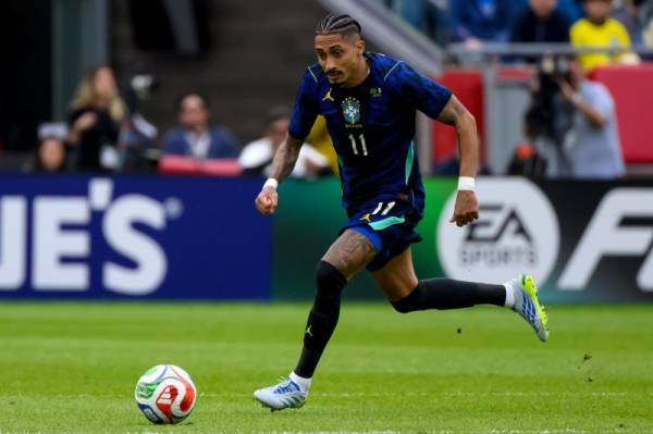 Barcelona's Raphinha out for five weeks with hamstring injury