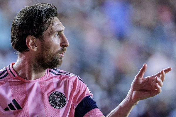 Lionel Messi buys Catalan soccer franchise UE Cornella