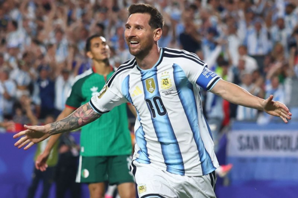 Lionel Messi ties World Cup goals record with hat trick vs. Algeria Lionel Messi ties World Cup goals record with hat trick vs. Algeria