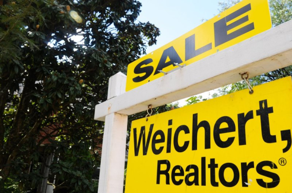 Mortgage rates are staying high -- and the Fed can do little about it