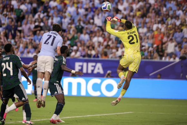 World Cup: Saudi Arabia draws with Uruguay, forces tie atop Group H