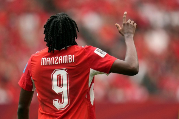 World Cup: Switzerland holds off Canada to win Group B