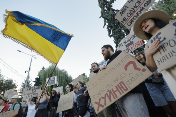 Amid grinding war, protesting Ukrainians still want their voices heard Amid grinding war, protesting Ukrainians still want their voices heard